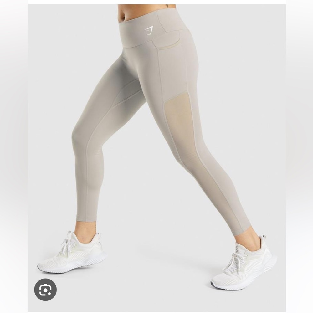 Gymshark Training Mesh
Pocket Leggings - Grey